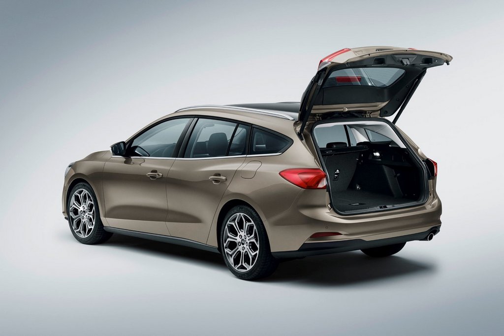 Station wagon Ford Focus SW quarta generazione