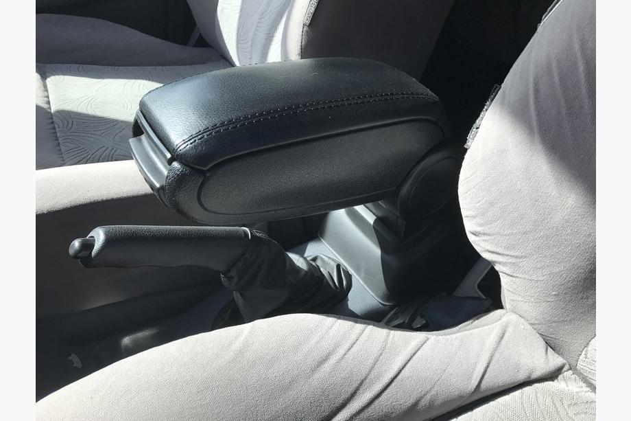 Ford Connect 2006–2009 Bracciolo Foto 1