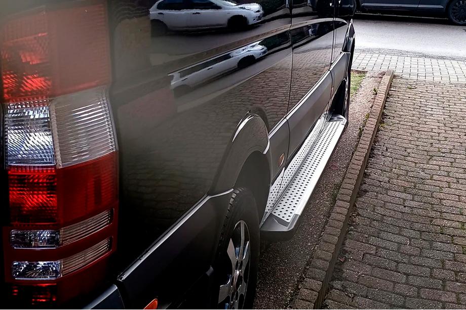 Volkswagen Crafter 2006-2016 Pedane Laterali Allmond Grey (2 pz, Alluminio) Lungo/ExtraLungo Foto 3