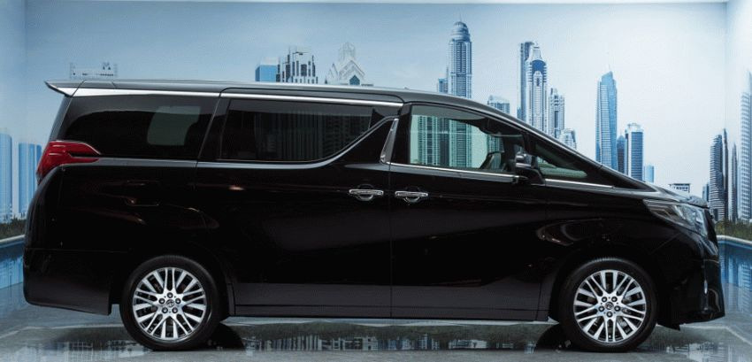 Di lusso, minivan Toyota Yaris di terza generazione
