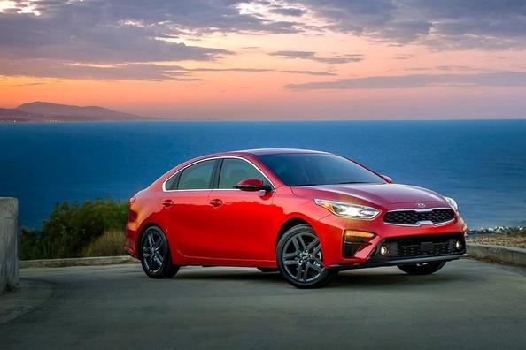 Berlina Kia Cerato quarta generazione