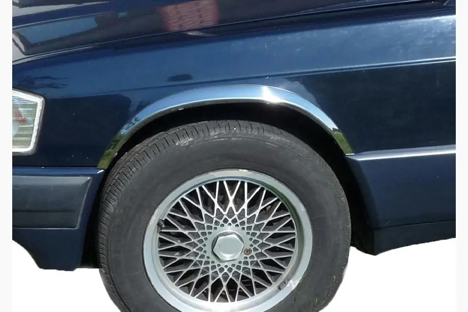 Mercedes W201 (190) 1982-1993 Bordini passaruota 1988-1993 (4 pz, acciaio inox) Foto 4