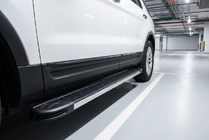 Ford Explorer 2011-2019 Pedane Laterali Maya V1 (2 pz, Alluminio) foto 1