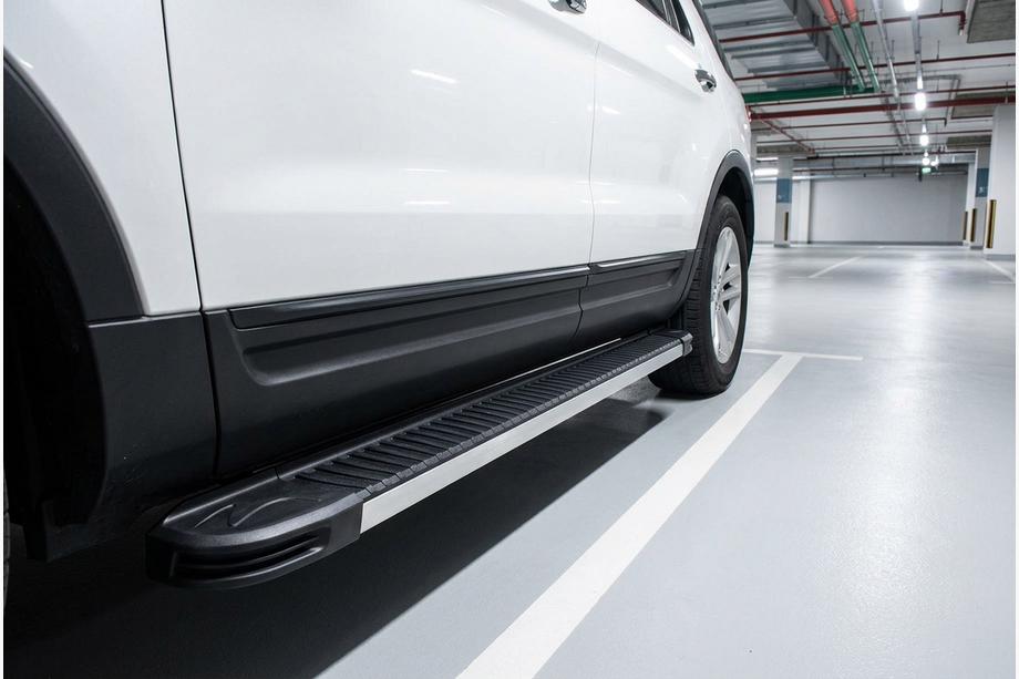 Ford Explorer 2011-2019 Pedane Laterali Maya V1 (2 pz, Alluminio) Image