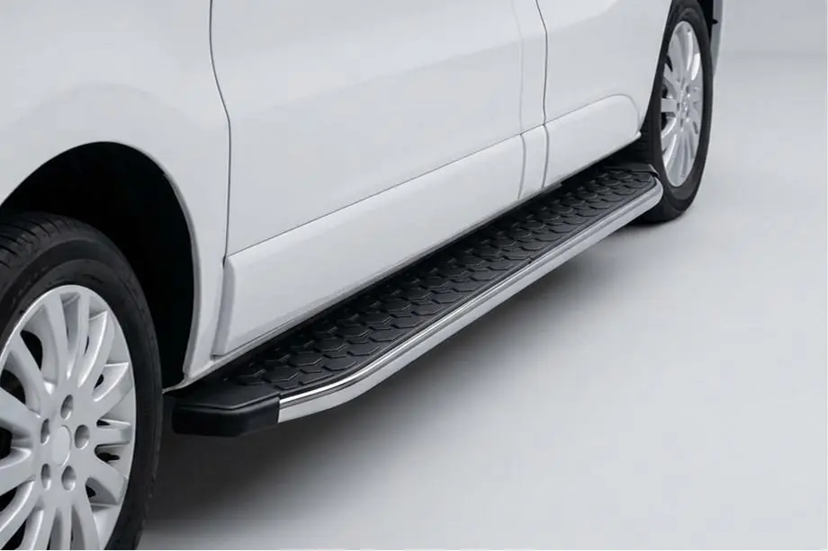 Nissan NV300/Primastar 2016- Pedane Laterali BlackLine (2 pz, Alluminio) Image