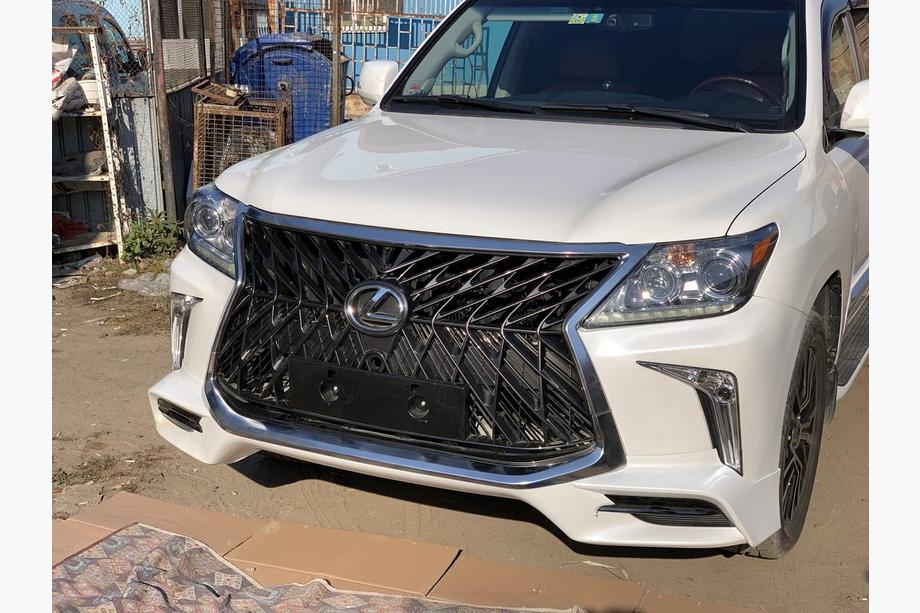 Lexus LX570/450d 2008-2022 Paraurti anteriore per 2008-2015 stile restyling (primer per verniciatura) Nero Foto 9