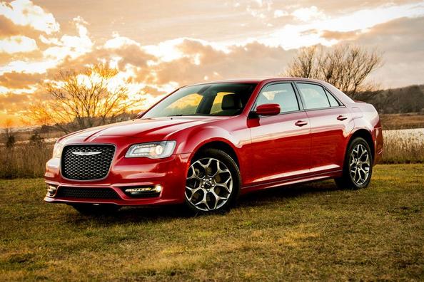 Sfoglia berlina Chrysler 300 di seconda generazione Foto 1