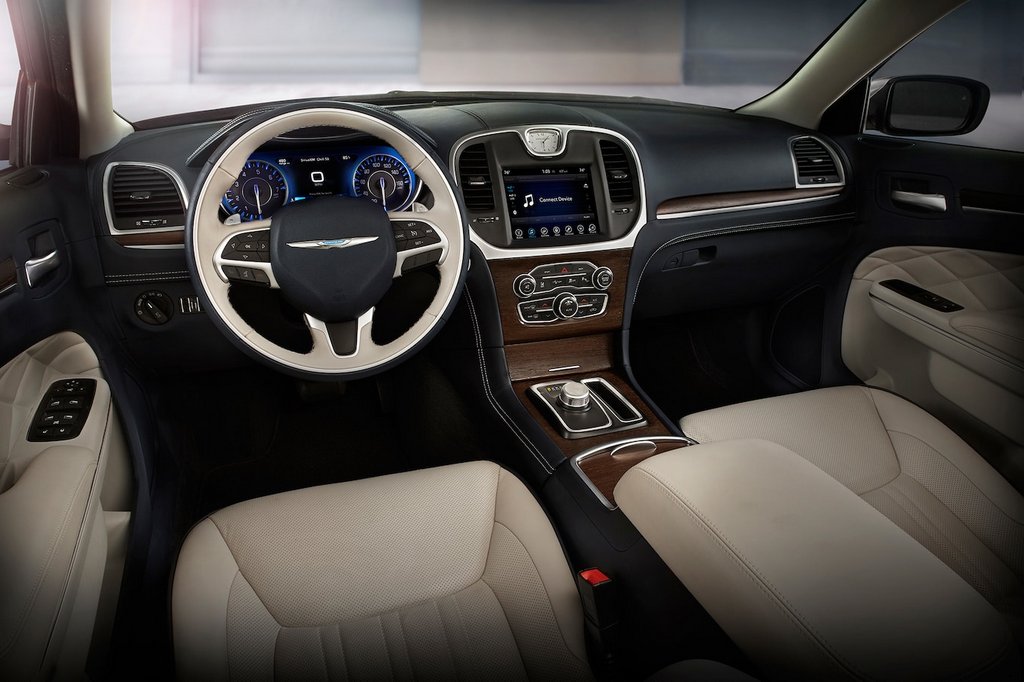 Sfoglia berlina Chrysler 300 di seconda generazione