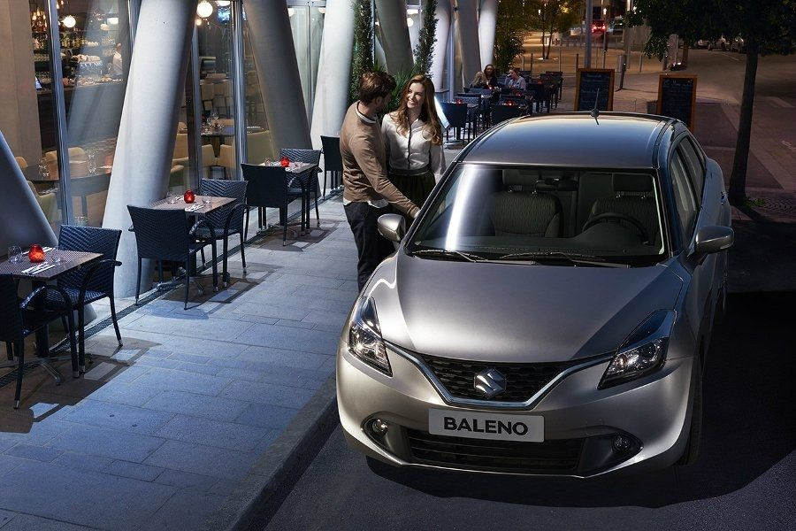 Sfoglia cinque porte berlina Suzuki Baleno