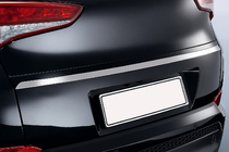 Hyundai Tucson TL 2016-2021 Modanatura cromata sopra la targa (2015–2018, superiore, stretta, acciaio inox) OmsaLine - Acciaio Inox Italiano foto 1