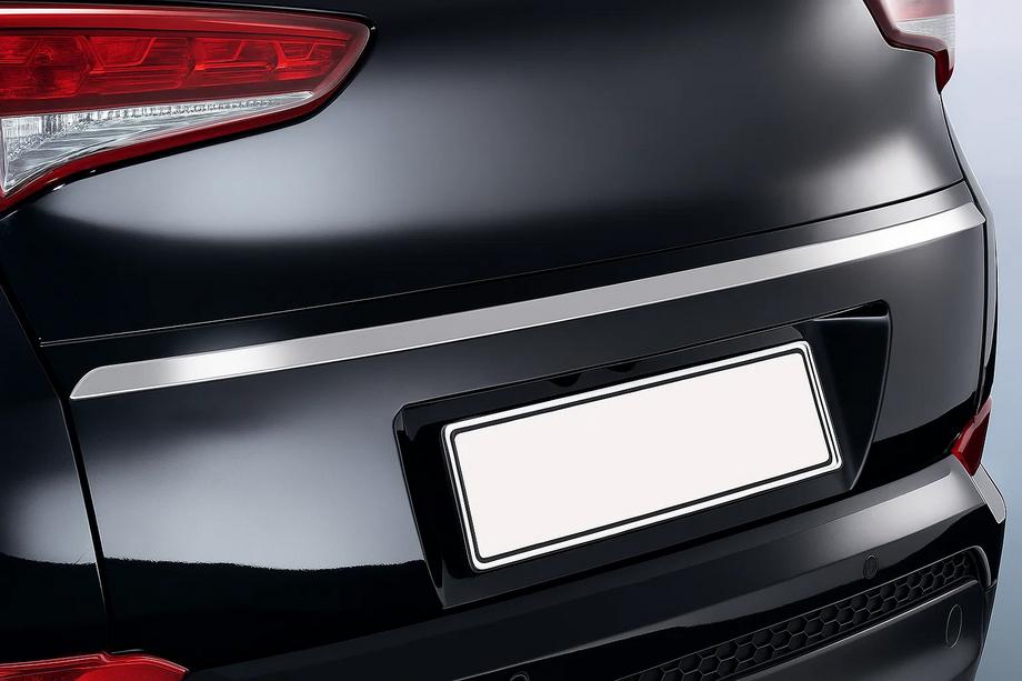 Hyundai Tucson TL 2016-2021 Modanatura cromata sopra la targa (2015–2018, superiore, stretta, acciaio inox) OmsaLine - Acciaio Inox Italiano Image