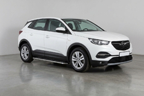 Opel Grandland X 2017- Pedane Laterali Maydos V2 (2 pz, Alluminio e Acciaio Inox) foto 1