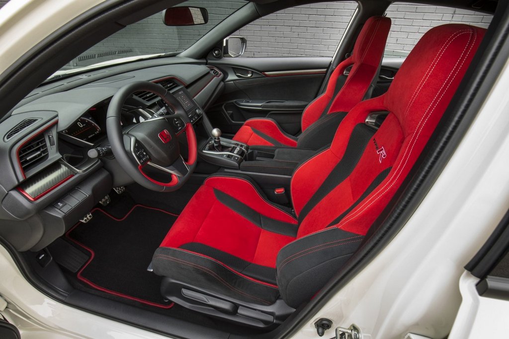 La quinta generazione di caldo di una berlina Honda Civic Type R