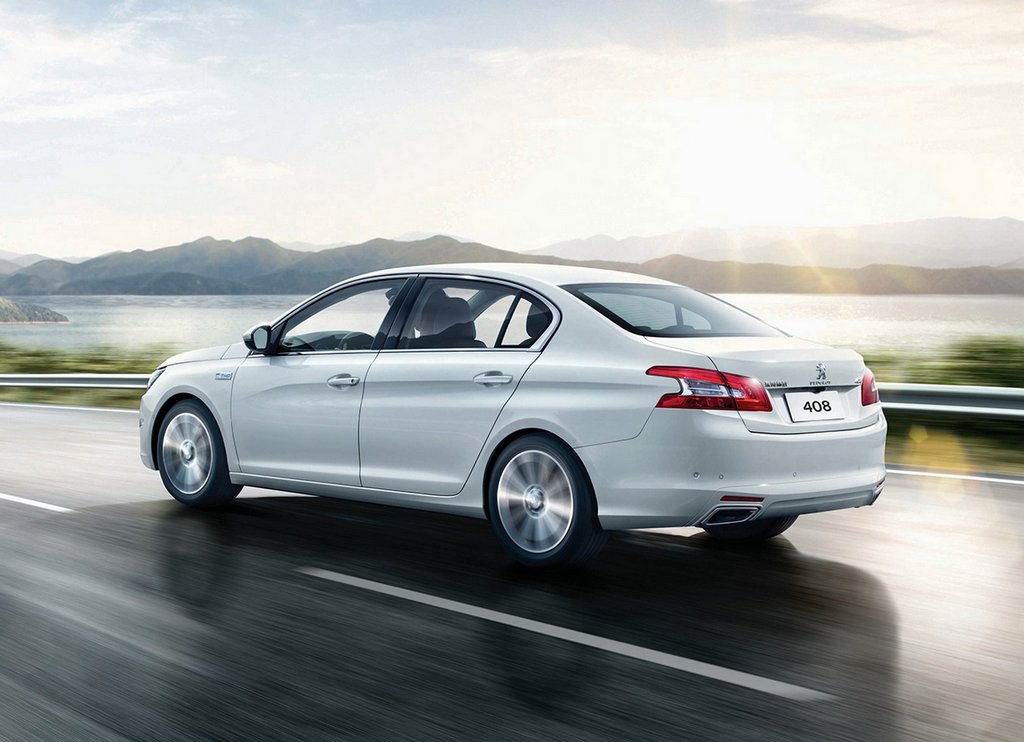Analisi di bilancio berlina Peugeot 408