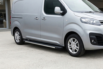 Peugeot Expert 2017- Pedane Laterali Maya V1 (2 pz, Alluminio) foto 1