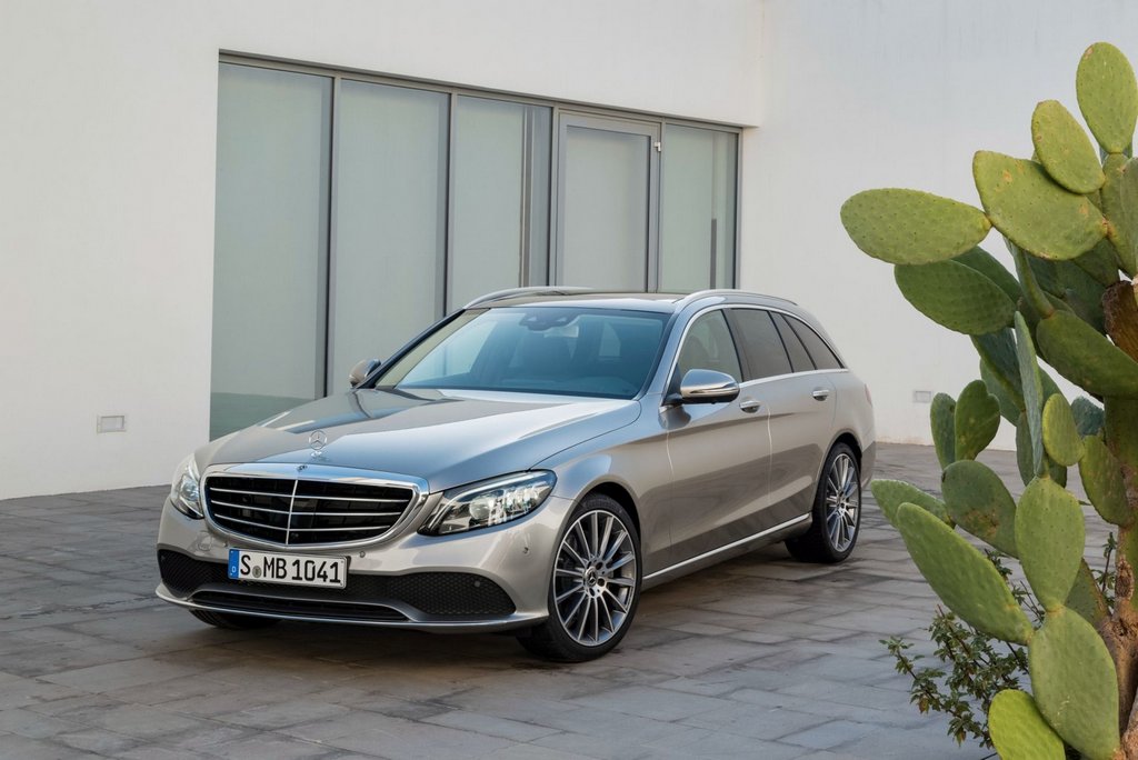 Recensione aggiornato station wagon Mercedes-Benz C-class quarta generazione