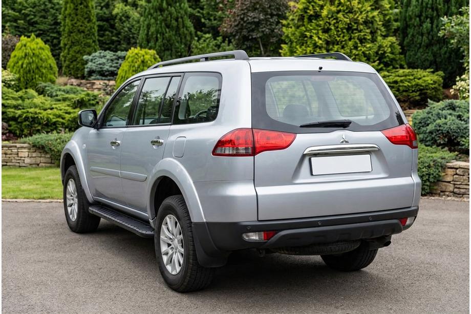 Mitsubishi Pajero Sport 2008-2015 Pedane Laterali Bosphorus Black (2 pz, Alluminio) Image