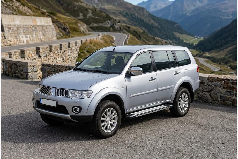 Mitsubishi Pajero Sport 2008-2015 Pedane Laterali Rainbow (2 pz, Alluminio) Image