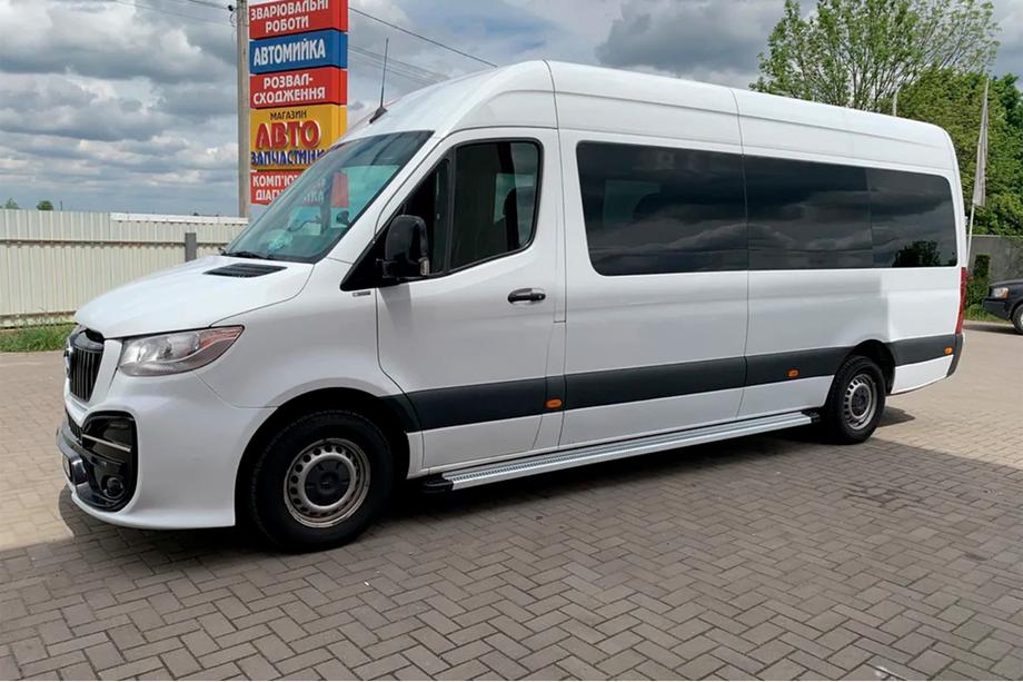 Mercedes Sprinter W907/W910 2018- Pedane Laterali Maya V2 (2 pz, Alluminio) Image
