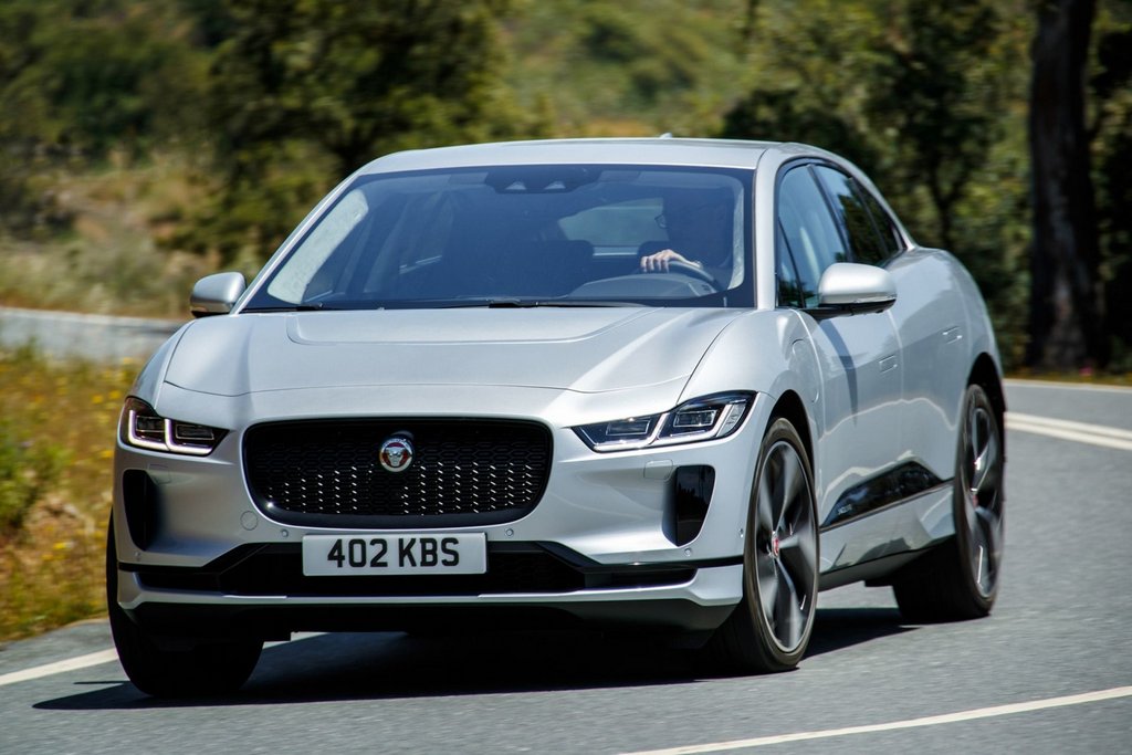 Elettrico, trazione integrale crossover Jaguar I-Pace
