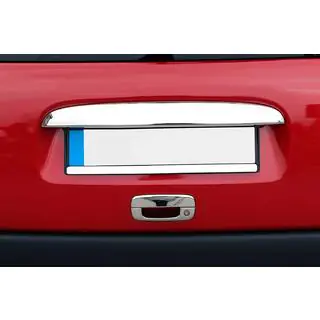 Modanatura cromata sopra la targa (1996-2002 3 porte, acciaio inox) foto 1