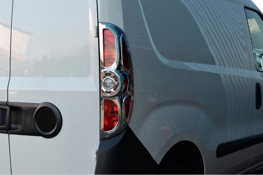 Opel Combo 2012-2018 Cornici fanali posteriori (2012-2015, 2 pz, plastica) Image