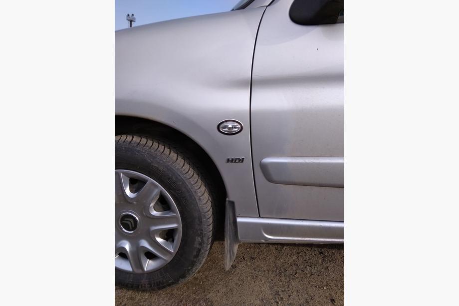 Citroen Berlingo 1996-2008 Cornice freccia OmsaLine (2 pz, acciaio inox) Foto 2