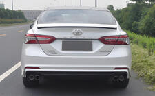 Toyota Camry 2017–2023 Kit estetico Lexus LS style foto 6