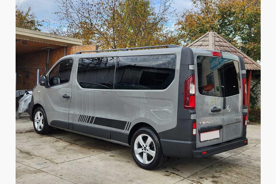 Opel Vivaro 2015-2019 Barre portatutto Skyport (nere) Passo Lungo Foto 6