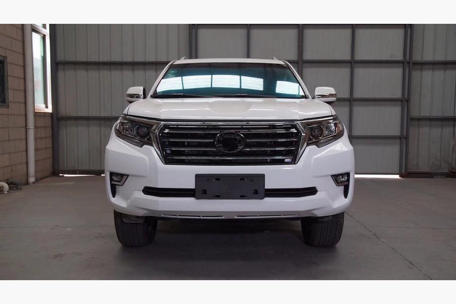 Toyota Land Cruiser Prado 150 2009-2023 Kit conversione facelift 2009-2016 a 2017- (con fari Full LED) Foto 7
