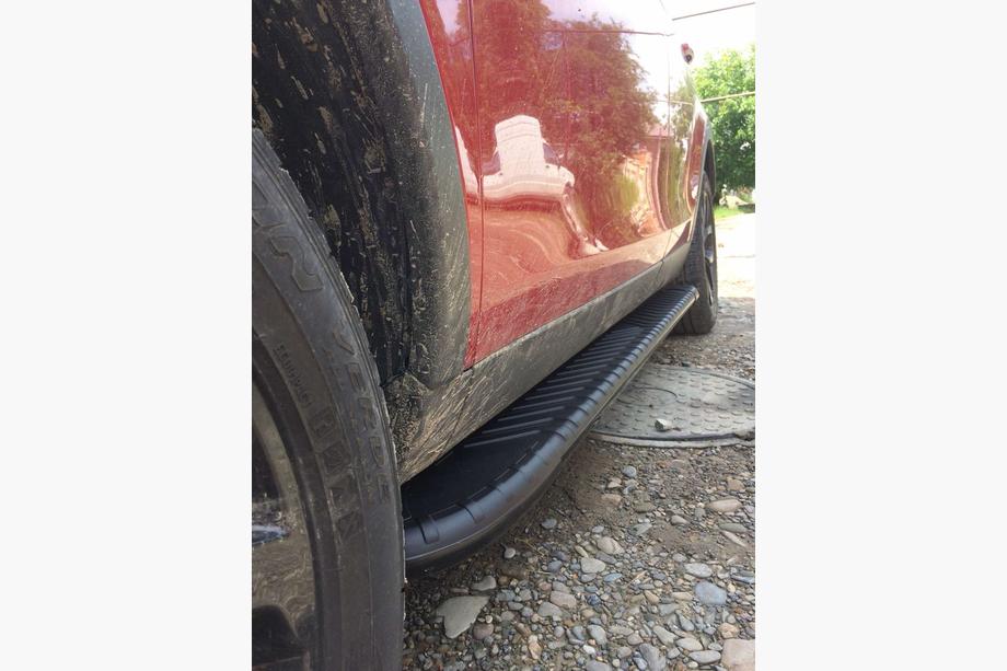 Land Rover Discovery Sport 2014- Pedane Laterali Bosphore Black (2 pz, Alluminio) Foto 6