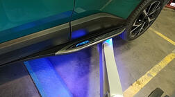 Toyota C-HR 2016-2023 Pedane Laterali Original V2 (2 pz., Alluminio) foto 1