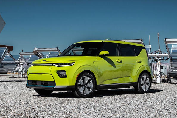 Panoramica di una nuova generazione di KIA Soul Foto 9