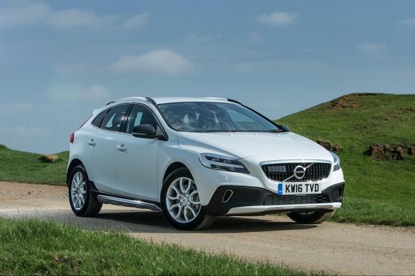 Sfoglia off-road della versione berlina Volvo V40 Cross Country Foto 7