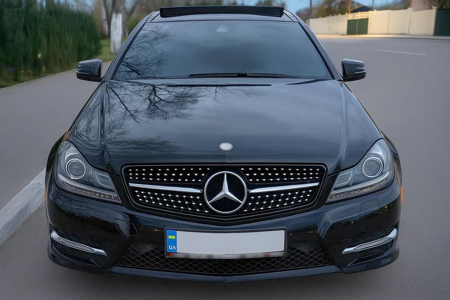 Mercedes C-class W204 2007-2015 Griglia Anteriore Diamond Black Image