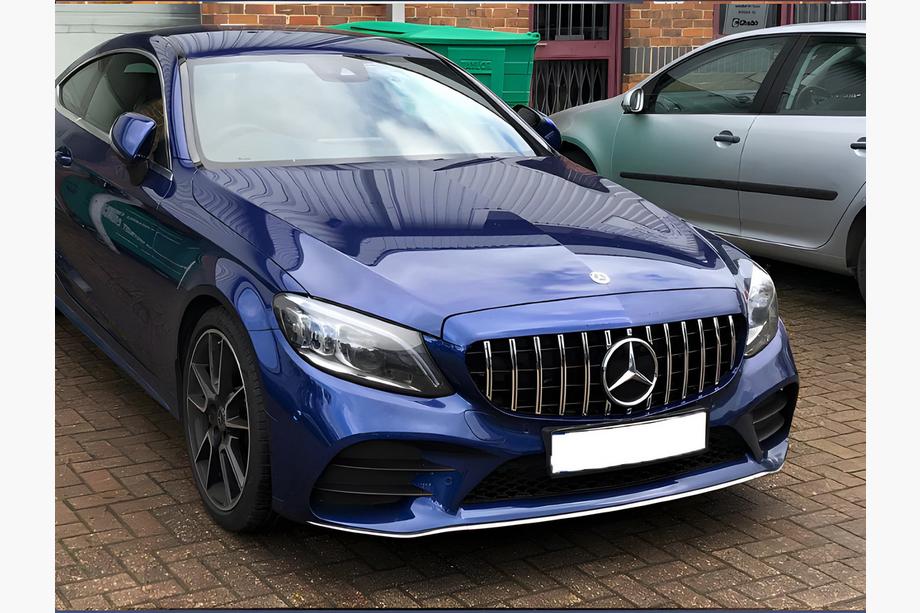 Mercedes C-class W205 2014-2021 Griglia Anteriore Panamericana GT (per Avantgarde/AMG-Line/C43 AMG) 2018+, con telecamera Image