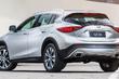 Recensione di un crossover compatto Infiniti QX30 foto 3