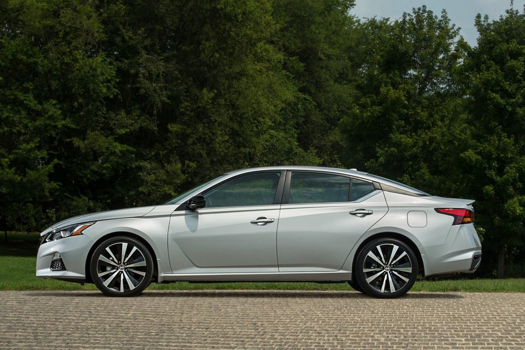 La sesta generazione della berlina Nissan Altima