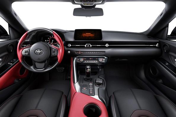 Toyota GR Supra: rivivere il leggendario modello Foto 6
