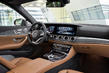 Panoramica della berlina Mercedes-Benz E-Class di quinta generazione foto 5