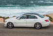 Panoramica della berlina Mercedes-Benz E-Class di quinta generazione foto 7