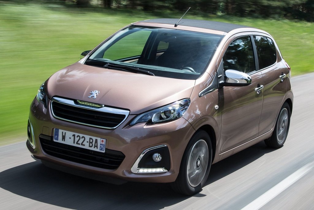 Compatto comunale berlina Peugeot 108