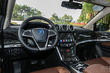 Ibrido crossover a sette posti BYD Tang 100 foto 6