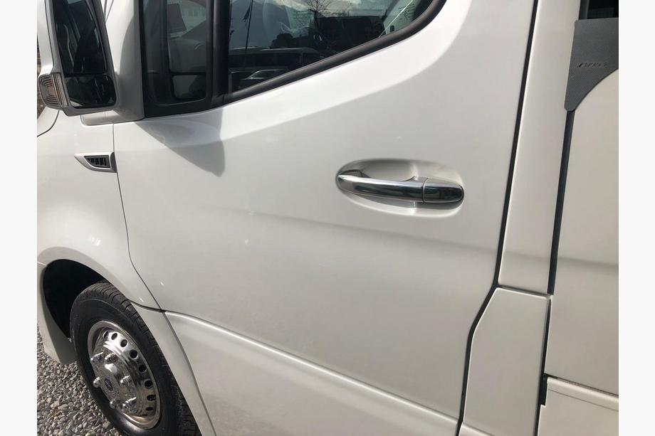 Mercedes Sprinter W907/W910 2018- Coperture maniglie porta in acciaio inox 4 pz, Carmos - Acciaio Turco Foto 2