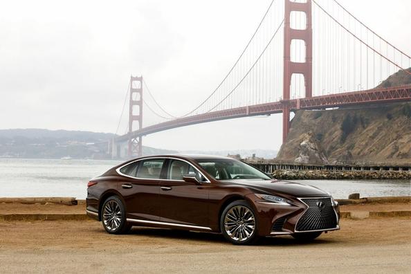 Sfoglia berlina Lexus LS quinta generazione
