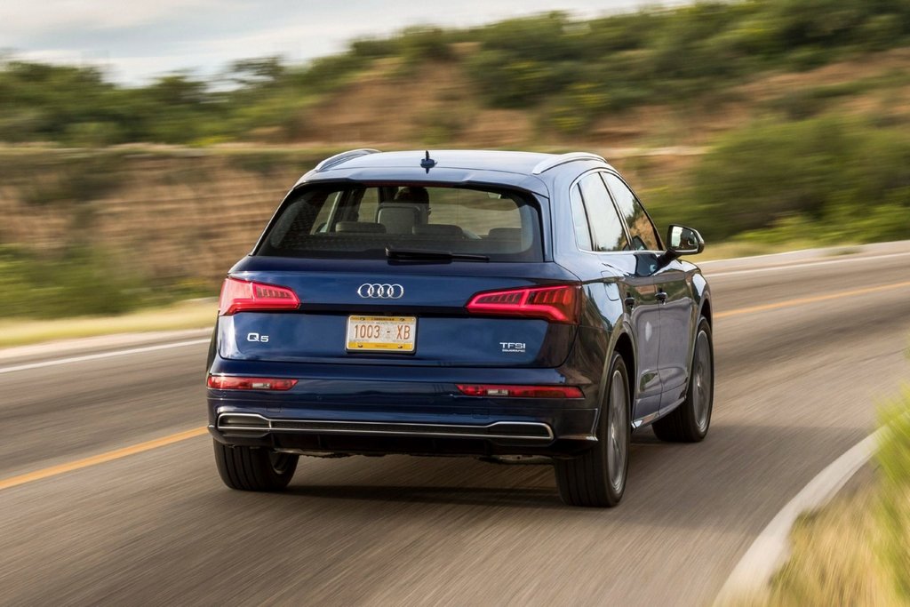 Sfoglia crossover Audi Q5 seconda generazione