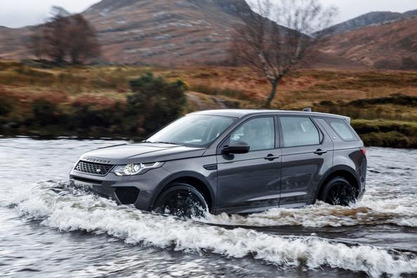 Sfoglia crossover sette posti Land Rover Discovery Sport