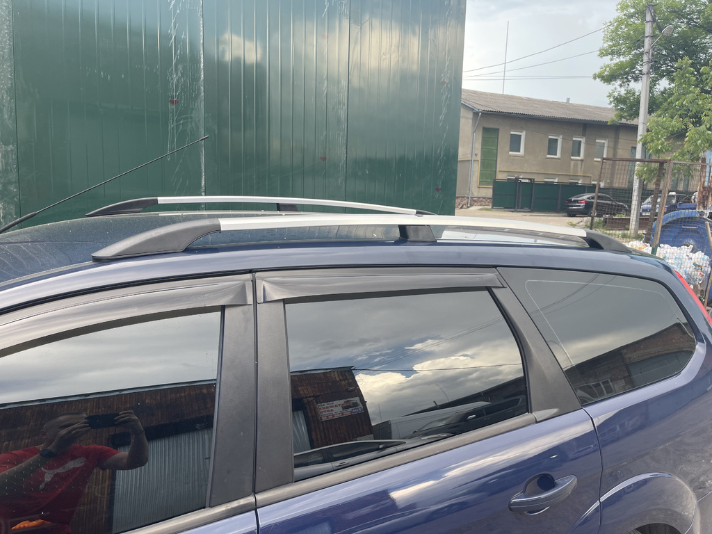 Copri Specchietto Retrovisore Cromato Per Ford Kuga/Escape 2020-2024 - ABS Lucido, Protezione UV, Facile Installazione Con Nastro Biadesivo