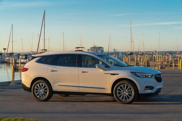 Sfoglia crossover Buick Enclave