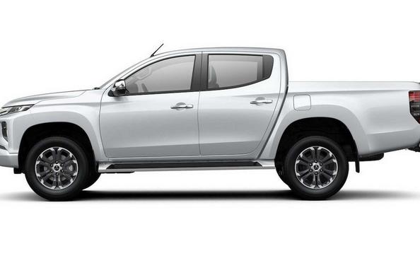 Il nuovo Mitsubishi L200 quinta generazione Foto 2
